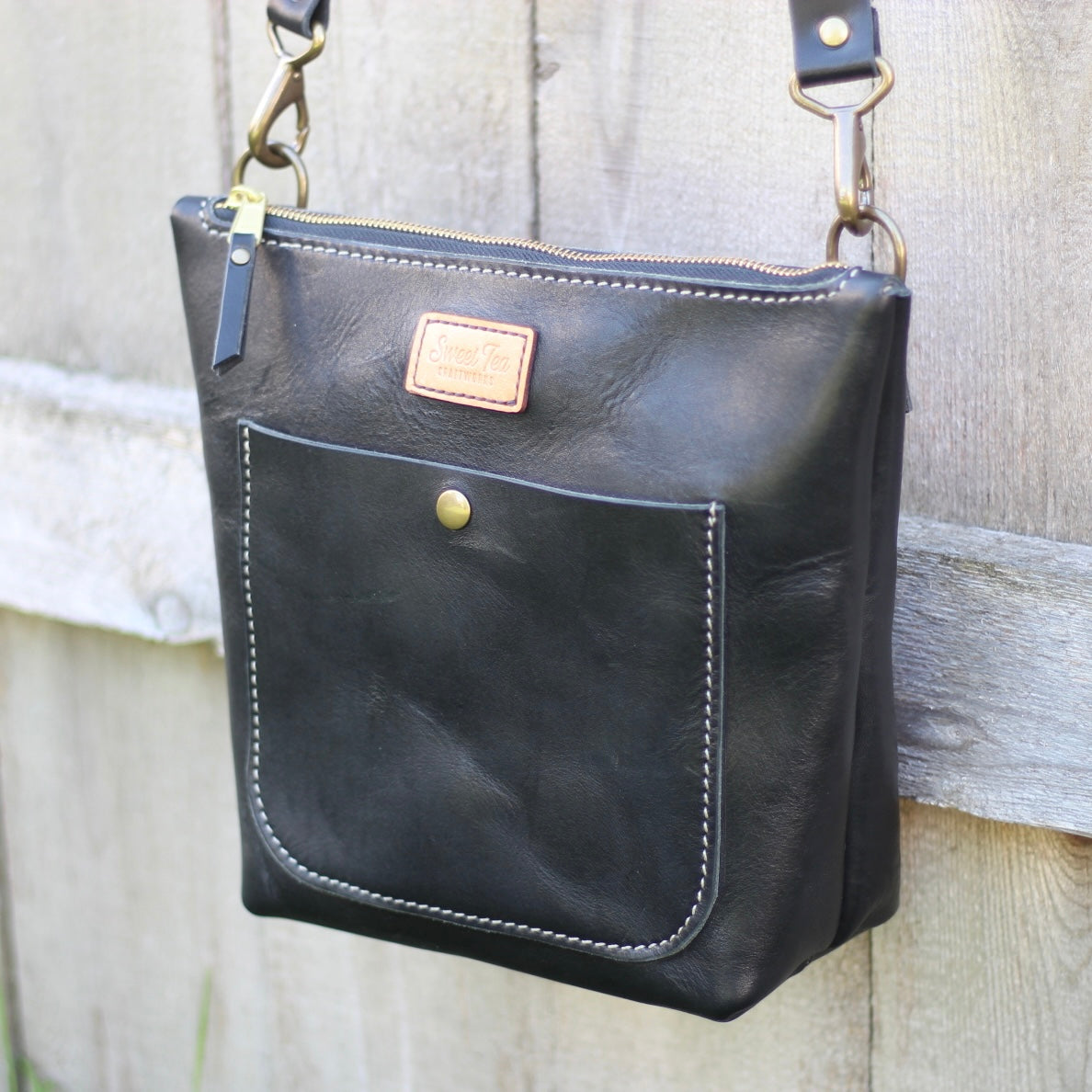 Crossbody Bag (Zipper Close)