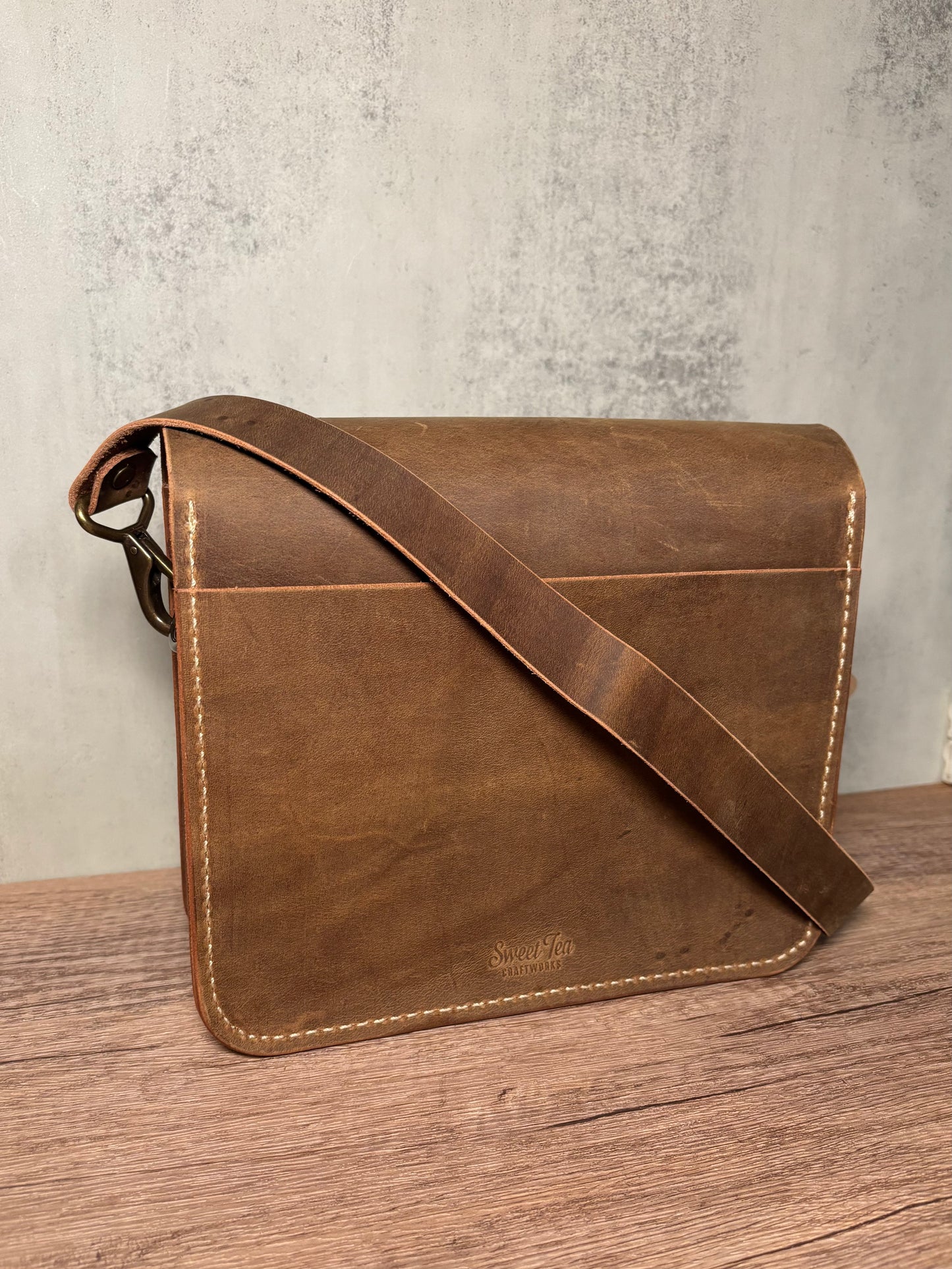 Leather Crossbody Bag - Sweet Tea Craftworks