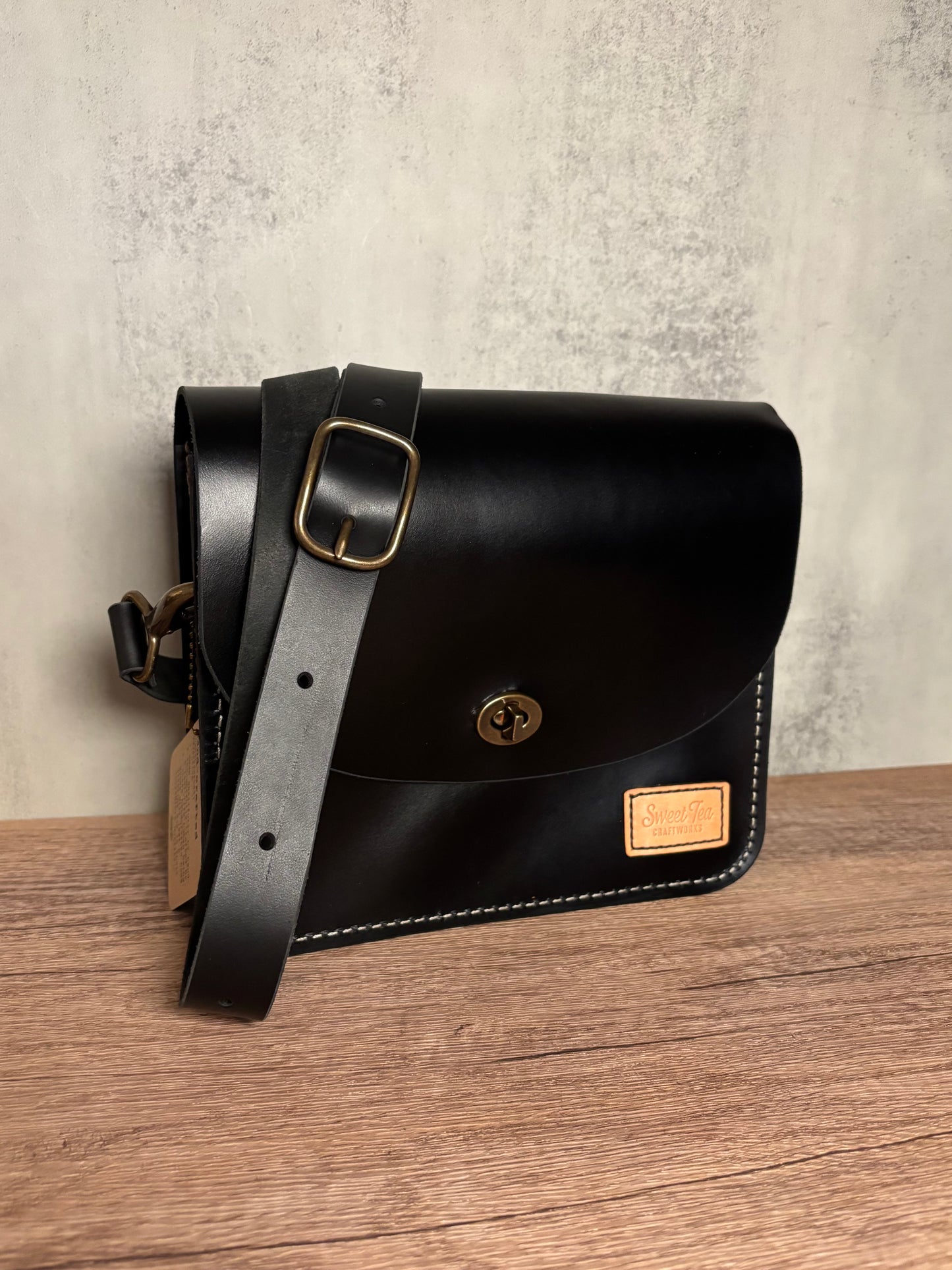 Leather Crossbody Bag - Sweet Tea Craftworks