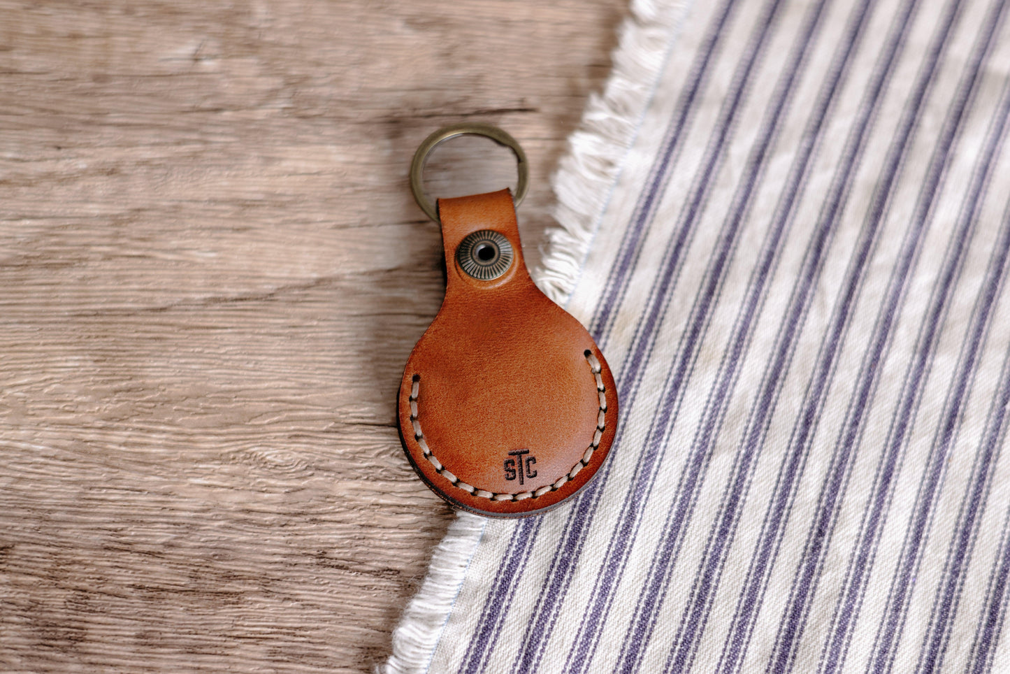 Leather AirTag Keychain - Sweet Tea Craftworks