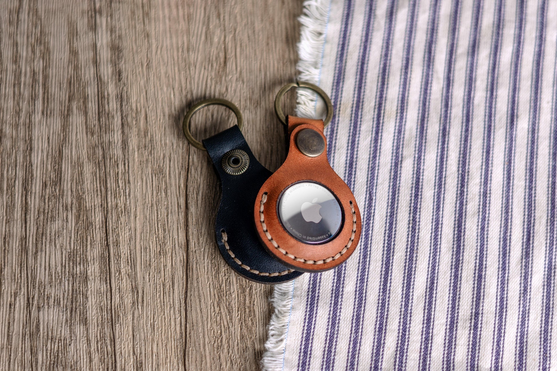 Leather AirTag Keychain - Sweet Tea Craftworks