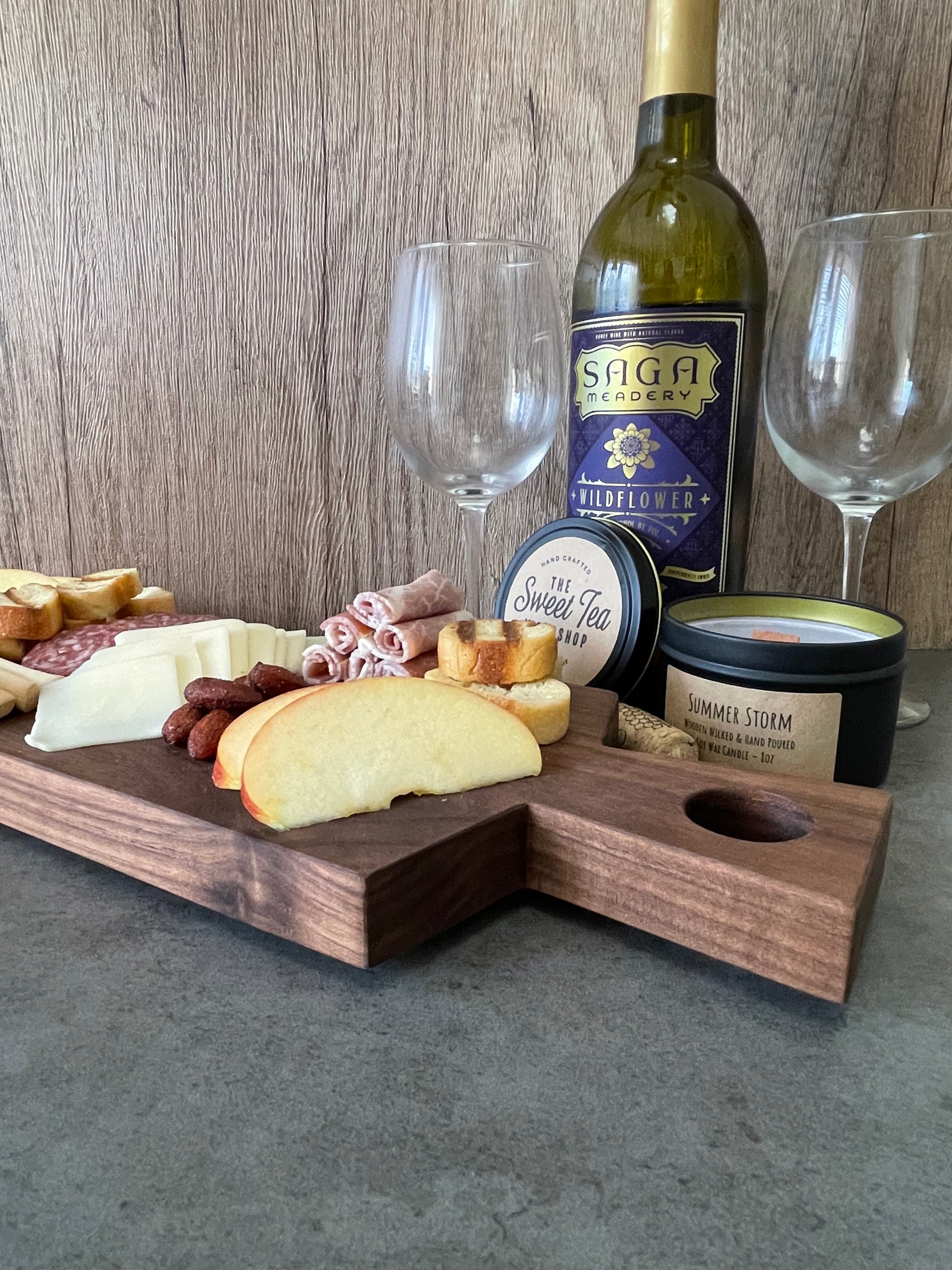 Charcuterie Board - Sweet Tea Craftworks